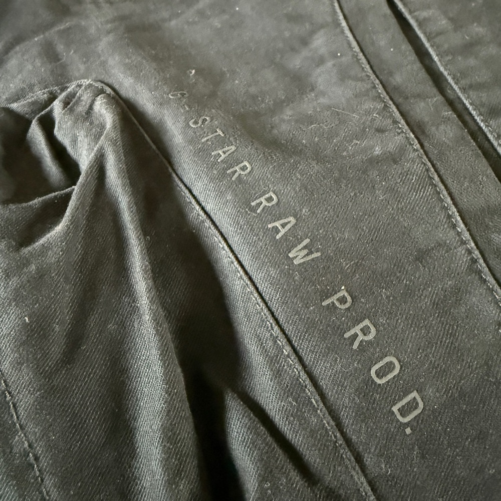 Black denim cargo by G star raw set yourself apart